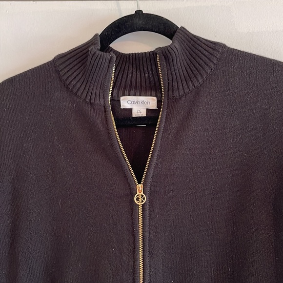 Calvin Klein zip up sweater - Picture 2 of 6